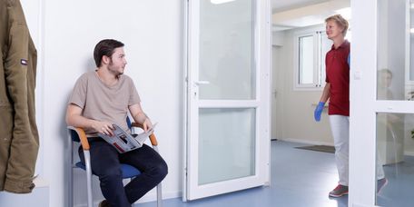 Wartezimmer und Patientenempfang