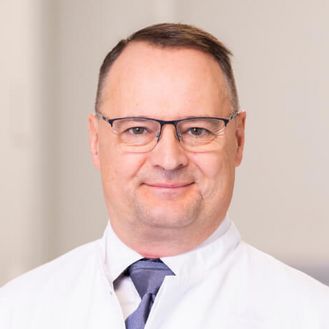 Dipl.-Med. Robert Peter